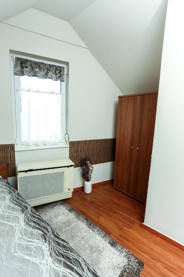 Gardi Apartman Szekszárd エクステリア 写真