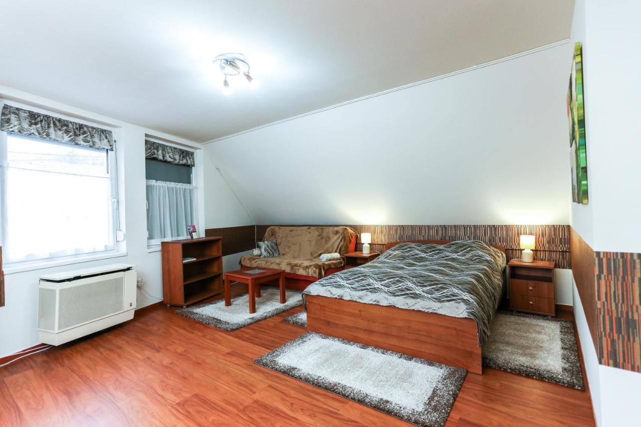 Gardi Apartman Szekszárd エクステリア 写真