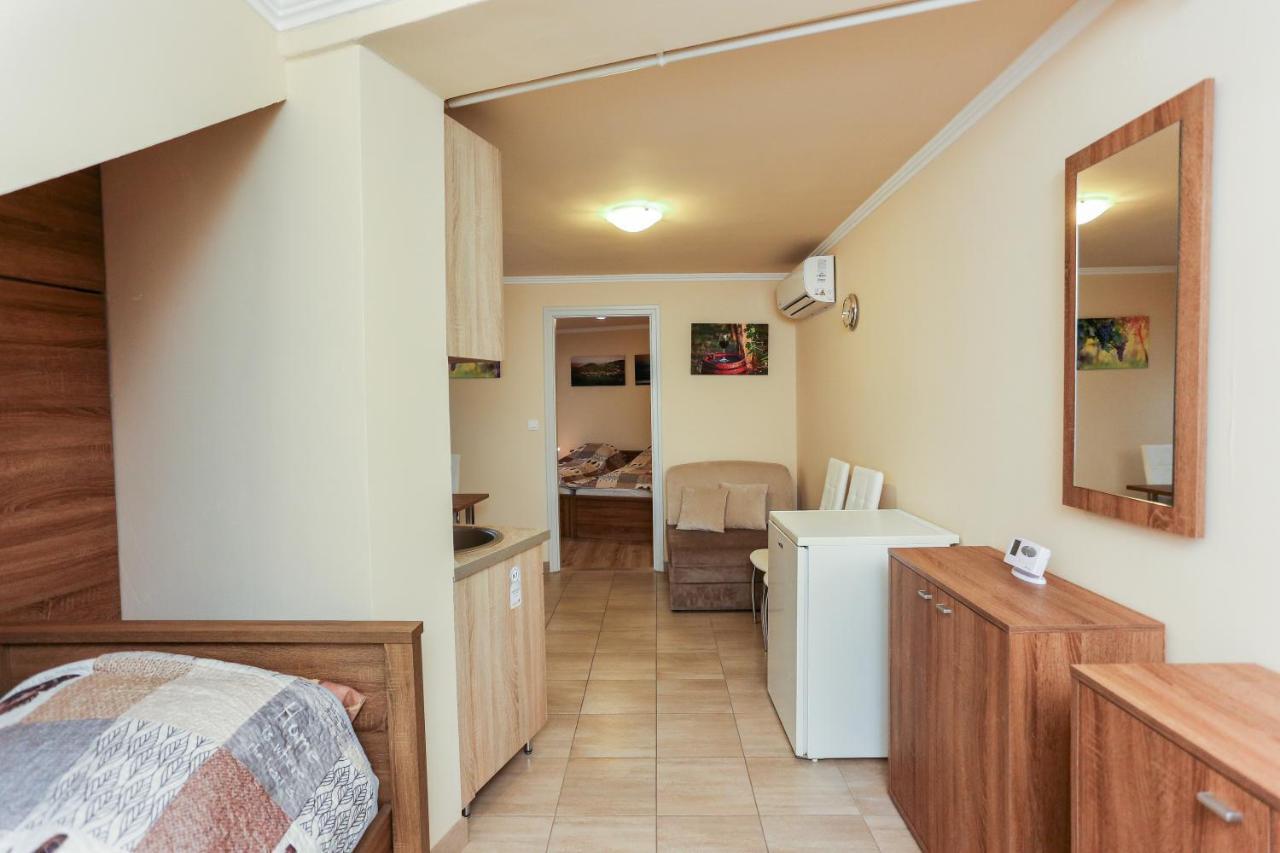 Gardi Apartman Szekszárd エクステリア 写真