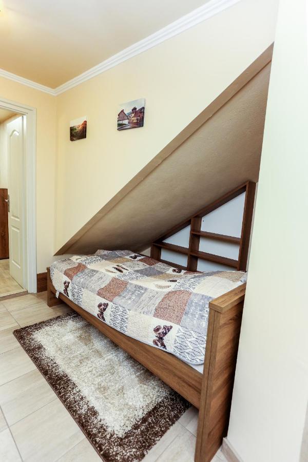 Gardi Apartman Szekszárd エクステリア 写真